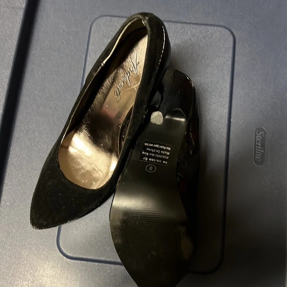 Pumps - Picture 3 of 3